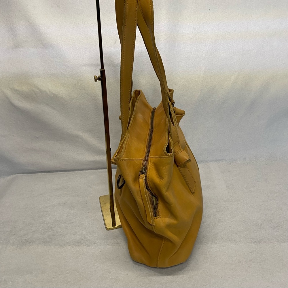 Able Tan Shoulder Bag - image 3